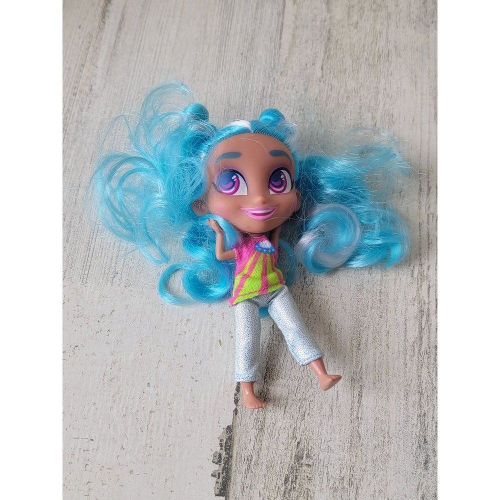 Hairdorables fire fly Neila doll toy figure accessory